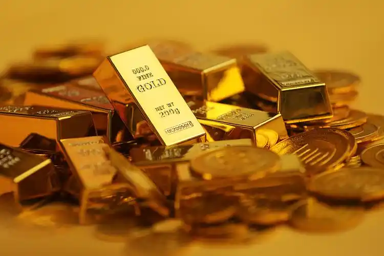 关税战与 CPI 双重影响，金银早盘投资策略指南